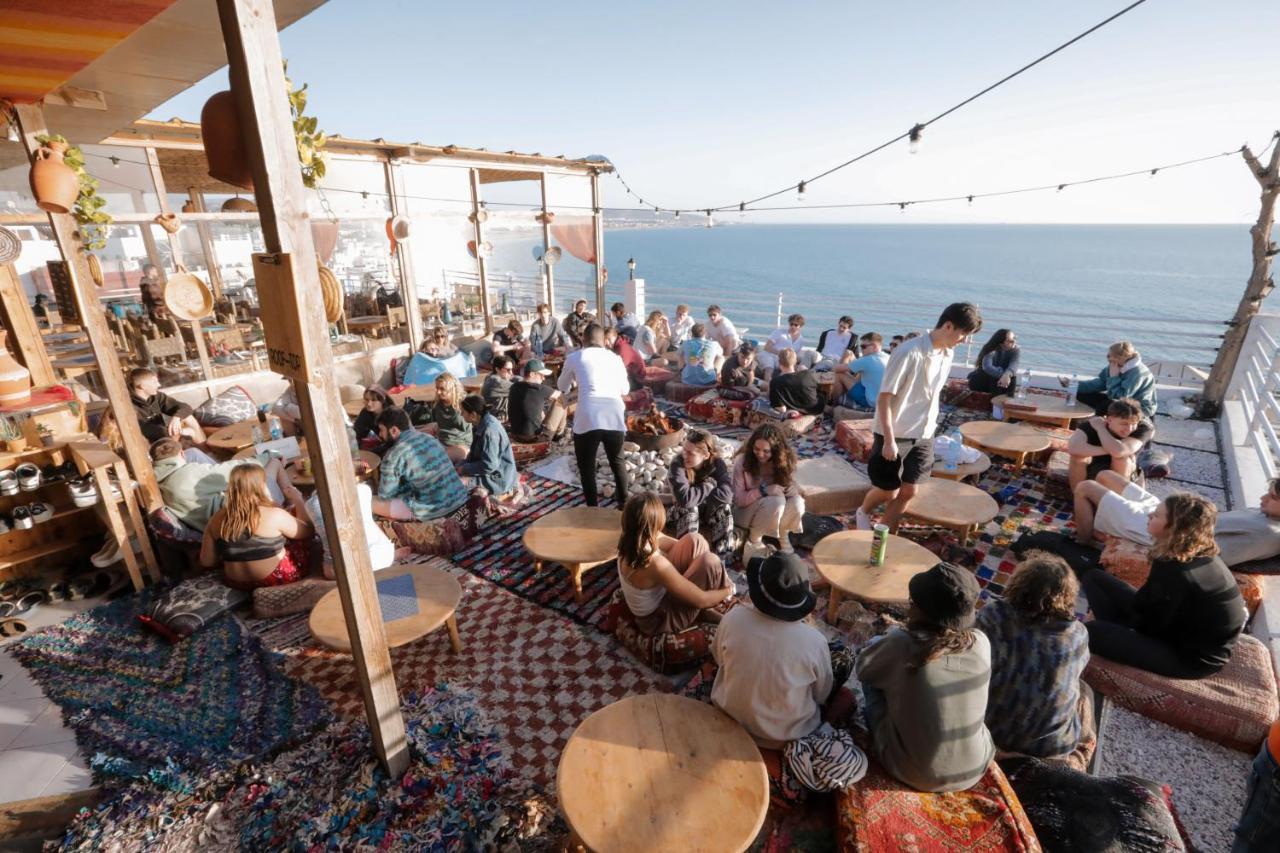 Отель Locals Taghazout Surfcamp Экстерьер фото