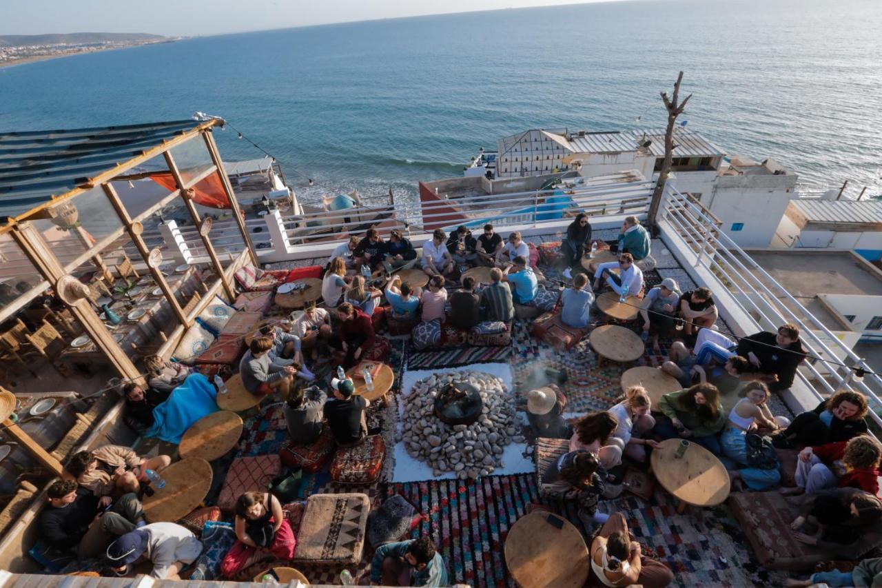 Отель Locals Taghazout Surfcamp Экстерьер фото