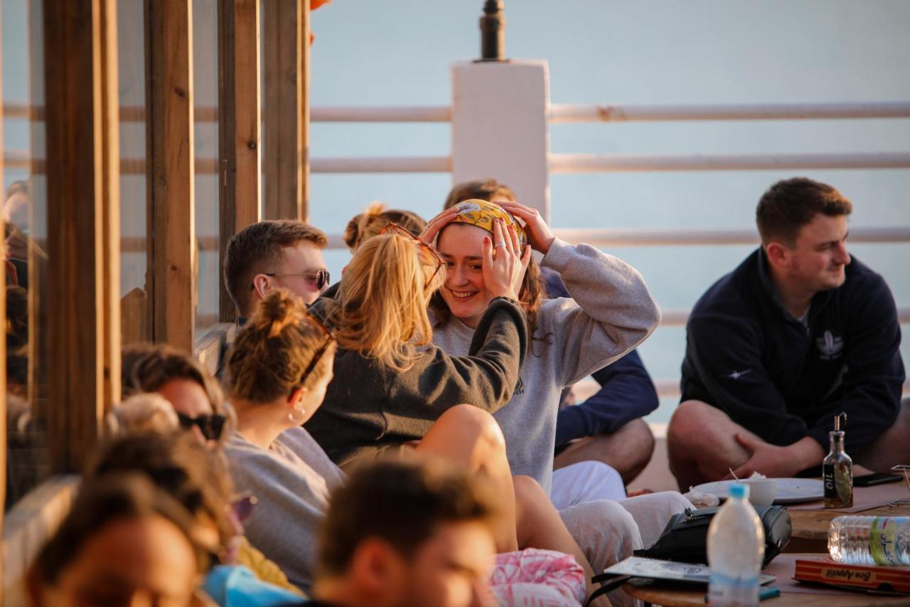 Отель Locals Taghazout Surfcamp Экстерьер фото