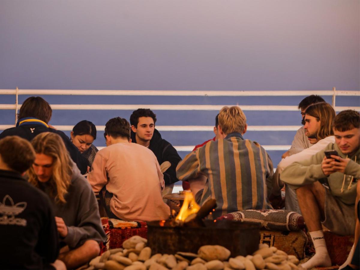 Отель Locals Taghazout Surfcamp Экстерьер фото