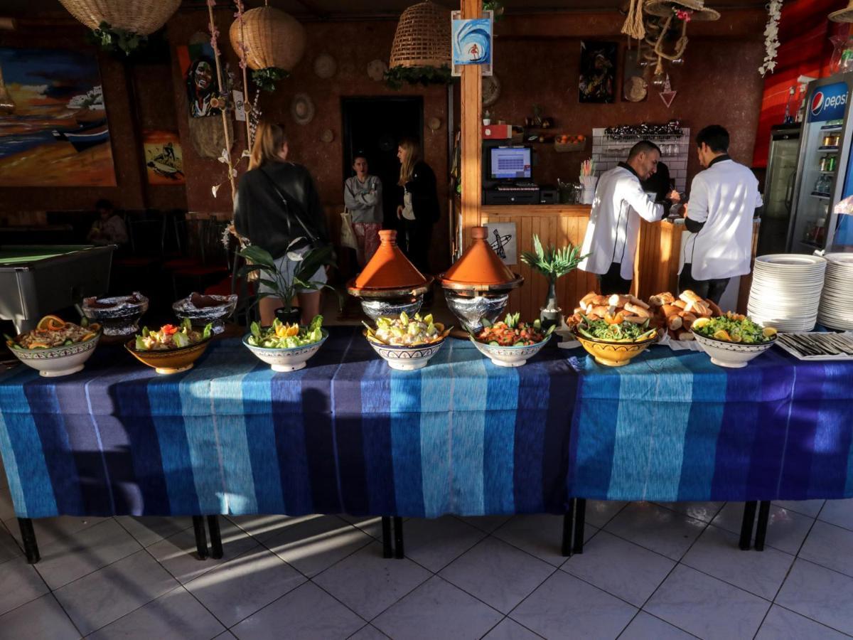Отель Locals Taghazout Surfcamp Экстерьер фото
